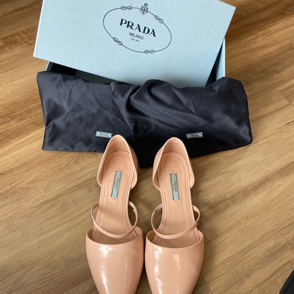 Prada Shoes Pointed Toe Flats in Orchid with Branded Strap size 37.5 - Picture 2 of 11